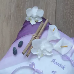 mariage arum et orchidée parme