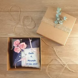 une boite cadeau pour votre coussin mariage