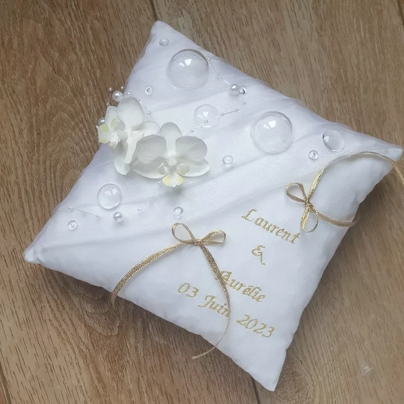 Coussin mariage bulle et orchidee fait main Saperlipopette Créations