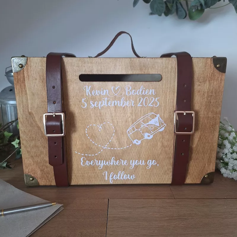 Urne mariage thème voyage bohème, en bois couleur chêne et sangles simili cuir, personnalisée