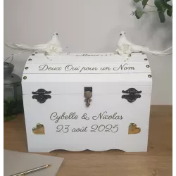 urne coffre blanche avec inscription doré et 2 colombes blanches