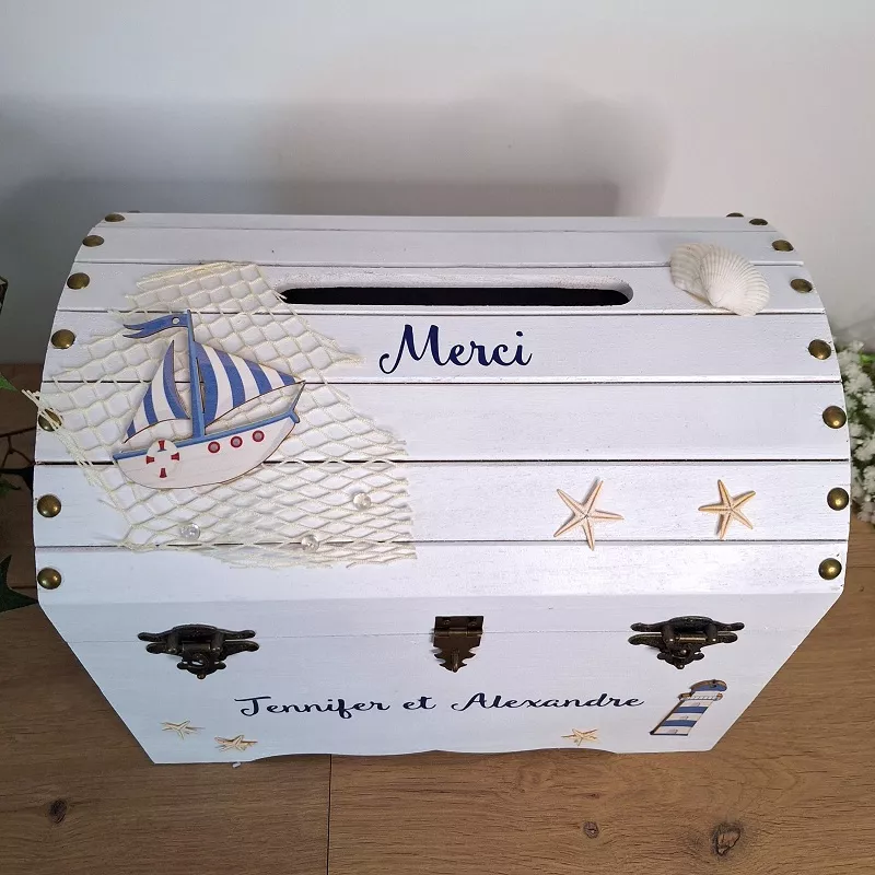 Urne coffre thème marine blanc et bleu personnalisé par Saperlipopette