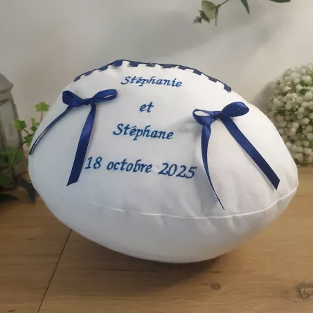Coussin porte alliances en forme de ballon de rugby, personnalisé
