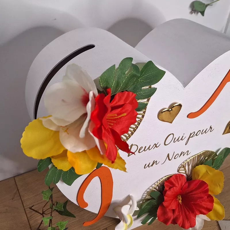 Urne en forme de coeur pour une cérémonie thème tropical, voyage dans les iles, personnalisée