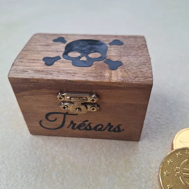 Petit coffre personnalisable pirate