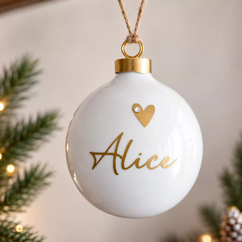 Boule de Noël en cérémique avec personnalisation en doré