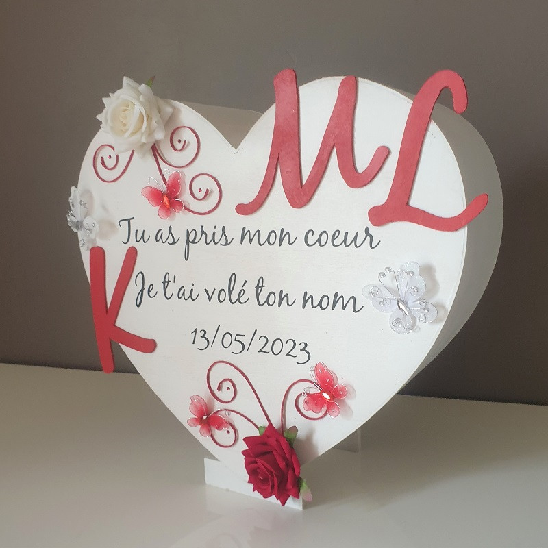 Papier d'emballage cadeau coeurs rouges unique de haute qualité Fond blanc.  Saint Valentin, Anniversaire Format A3 GP333 -  France